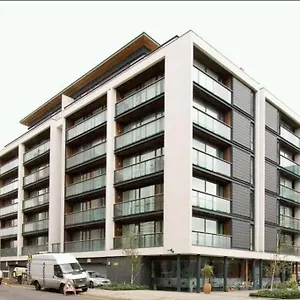  Apartament 2bed Stratford With Easy Access To London, O2, Excel, Parking Nearby