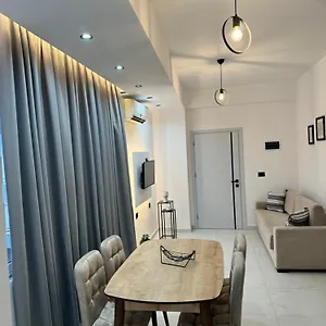 Infinity Sarandë