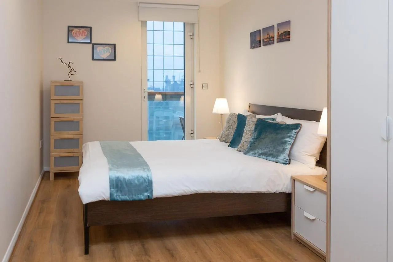 Royal Crossharbour Apartment Londra